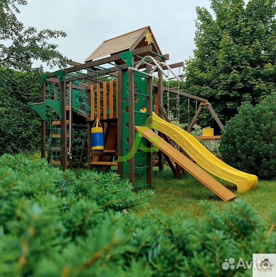 Детская площадка подарок на праздник