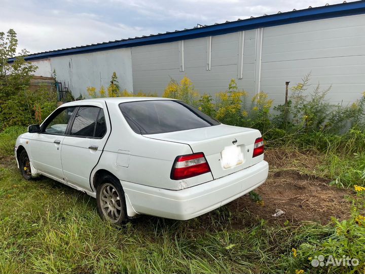 Nissan Bluebird Кузов SSS на запчасти