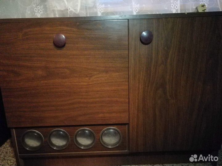 Бар-холодильник