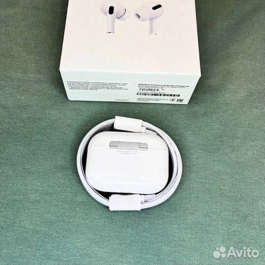 AirPods Pro 2: Музыка, которая двигает