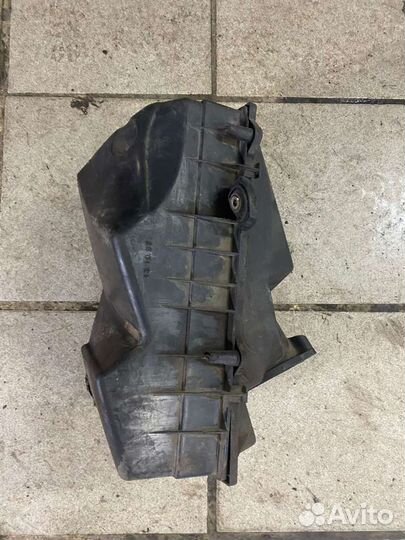 Корпус воздушного фильтра skoda octavia 1 1,6 AKL