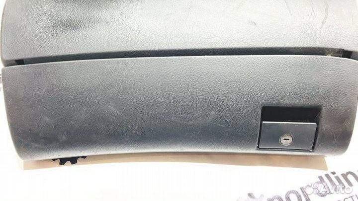 Бардачок Audi A4 B5 Quattro sedan 2.4 AJG 1998