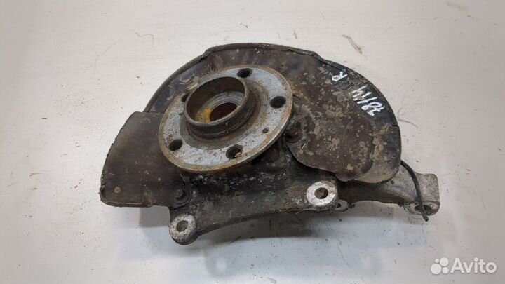 Ступица (кулак, цапфа) правая передняя Volvo S60