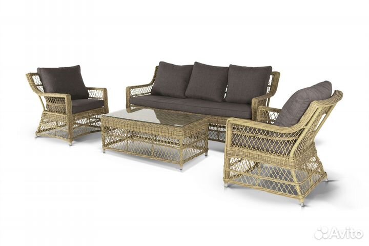 Лаунж зона из ротанга