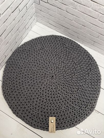 Салфетки на стол вязаные