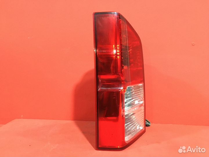 Фонарь задний левый Nissan Pathfinder R51 SUV