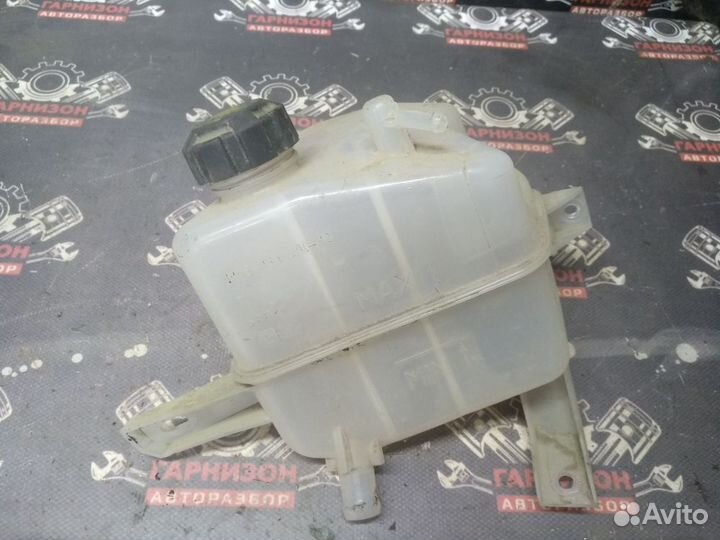 Расширительный бачок Лада 2190 2191 Гранта