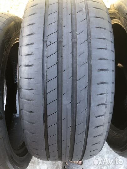 Goodyear EfficientGrip 225/50 R17