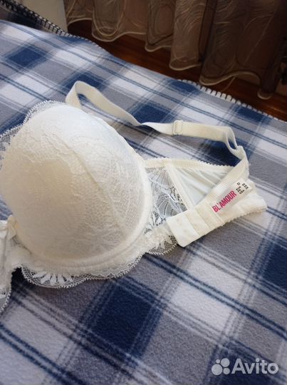 Бюстгальтер