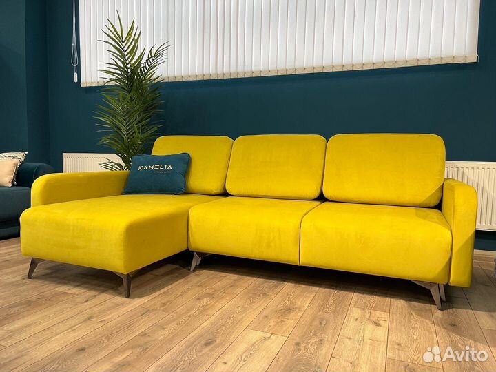 Диван с оттоманкой новый прямой