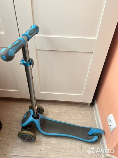 Самокат globber primo