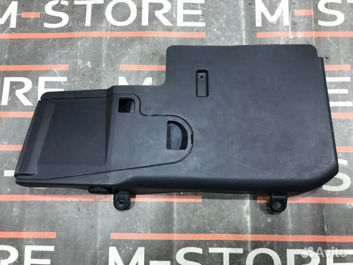 Обшивка багажника Mercedes-Benz M-Class W163