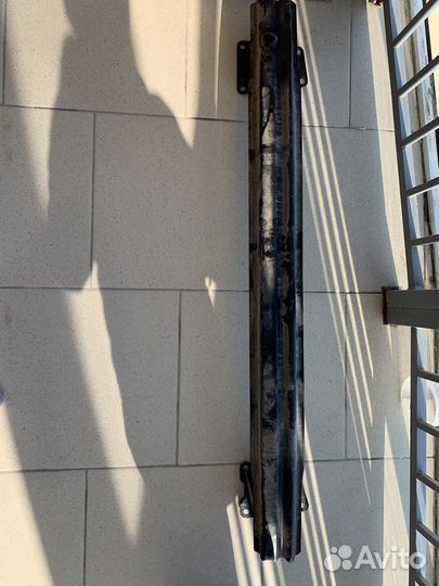 Усилитель бампера volkswagen passat b7