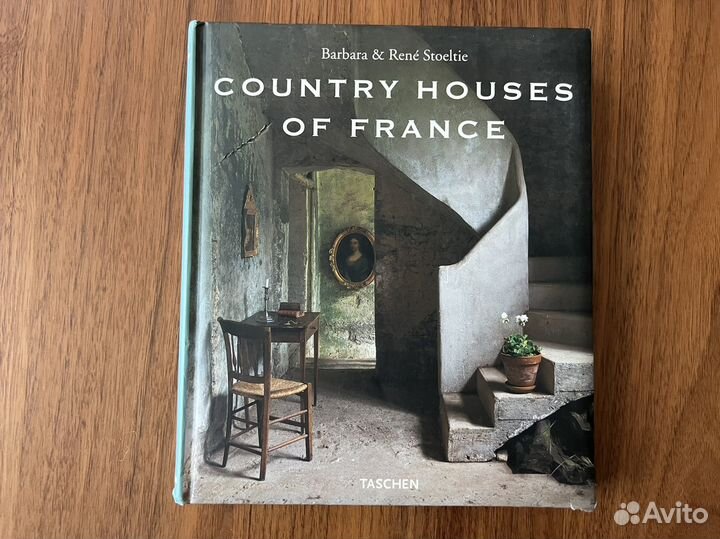 Книга Country Houses of France