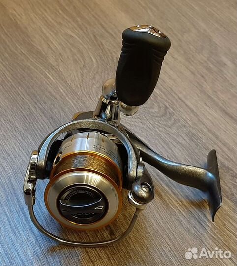 Катушка Daiwa 11 Freams 2000