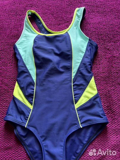Купальник для девочки новый 110