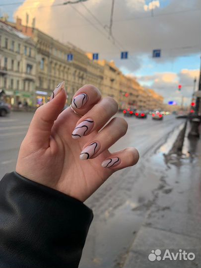 Маникюр с покрытием гель-лаком