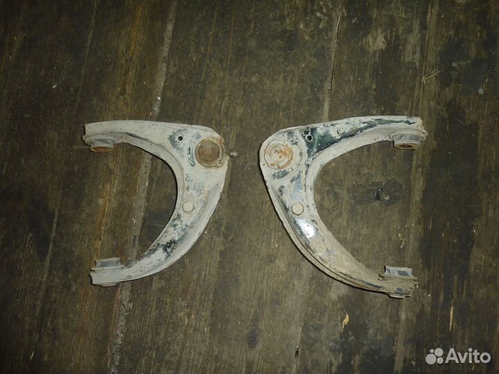 Рычаги передней подвески верхние Мазду 6 GG Mazda