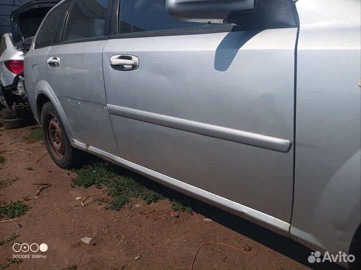 Chevrolet lacetti дверь