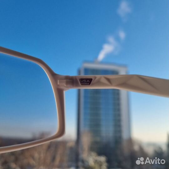 Очки фотохромные спортивные