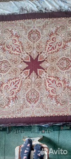 Павловопосадский шерстяной платок