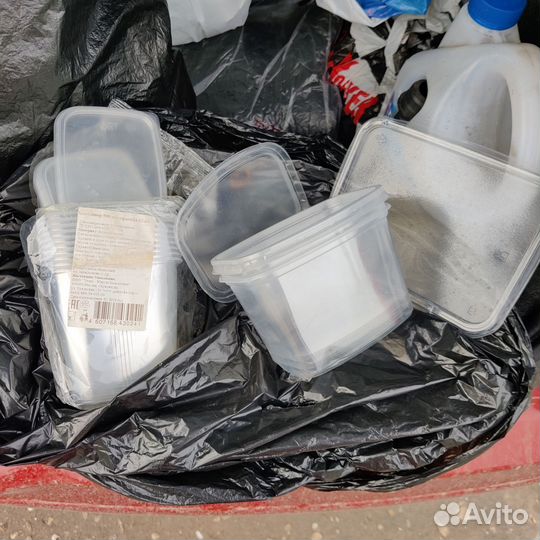 Контейнеры одноразовые пищевые с крышками