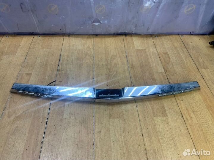 Молдинг крышки багажника Opel Astra H хетчбэк 5-ти