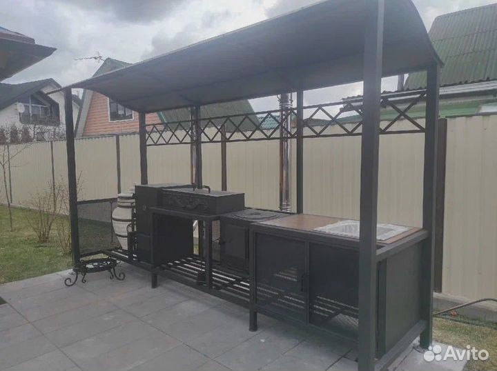 Мангал с печью под казан и крышей