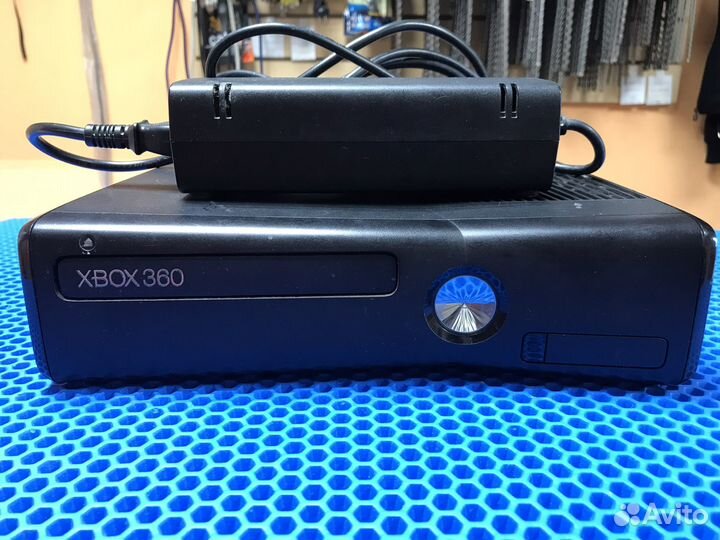 Игровая приставка Xbox 360 250GB