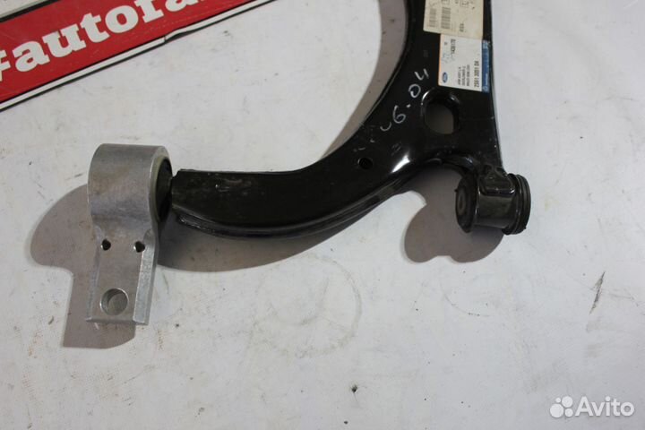 Рычаг передний левый Ford Fiesta 2001- 2008
