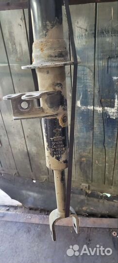 Передние аммортизаторы стойки bmw f10