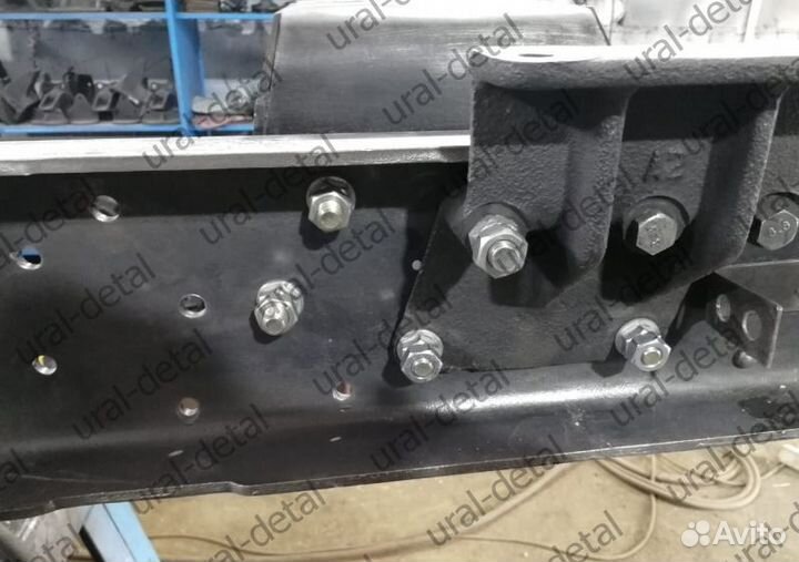 Рама Урал автокран