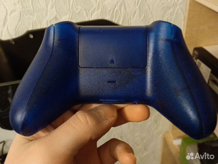 Джойстик xbox series, задняя часть корпуса