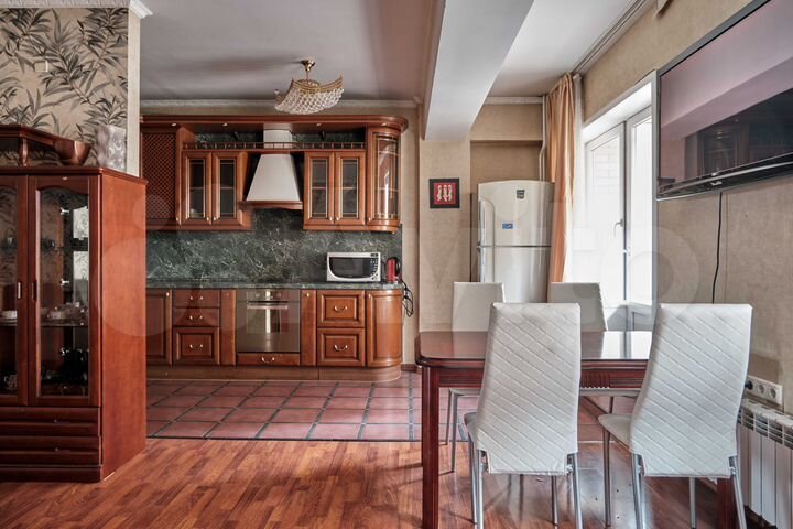 2-к. квартира, 60 м², 7/9 эт.