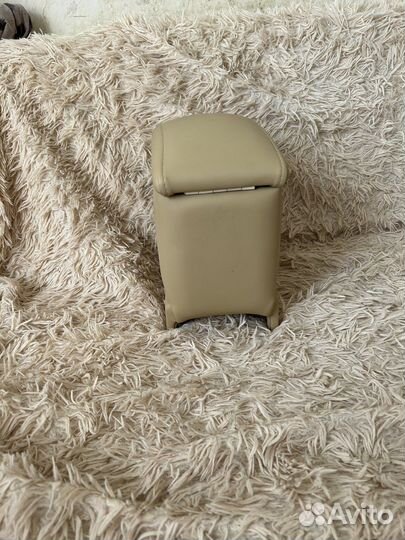 Подлокотник nissan micra / march k12