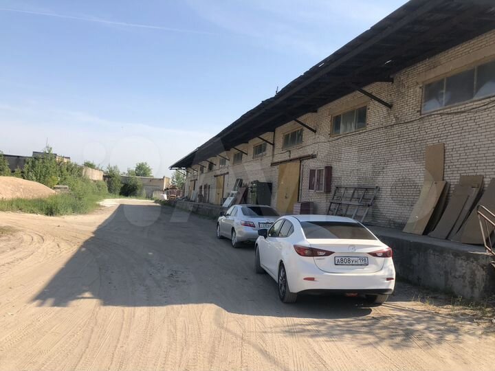 Склад, 636 м²