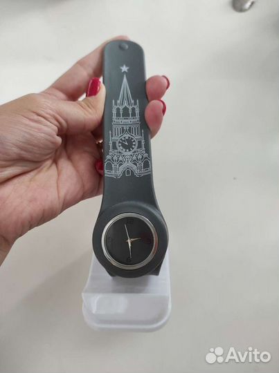 Часы Путешествие в Рождество