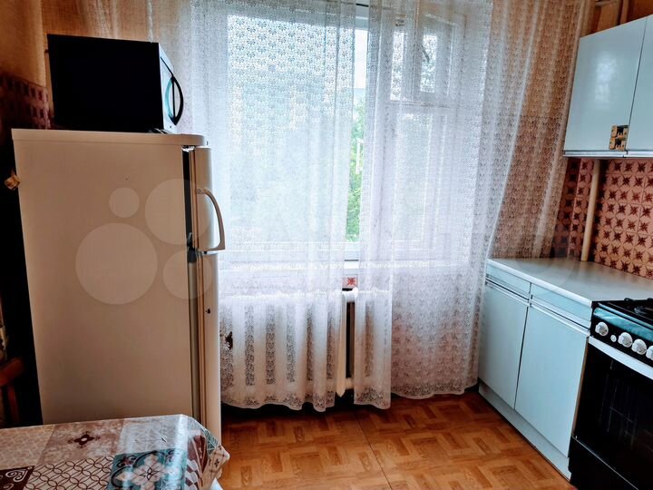 2-к. квартира, 50 м², 3/9 эт.