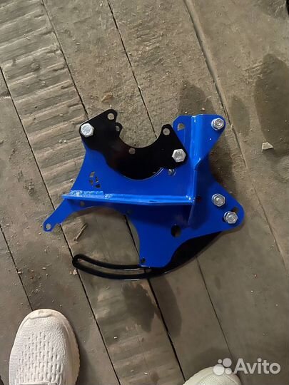 Кронштейн переноса генератора niva