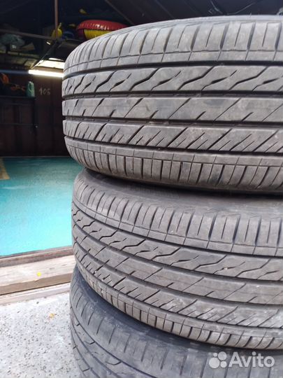 Lakesea Grapper 235/60 R17