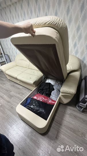 Диван кожаный угловой