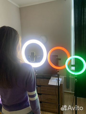 Кольцевая лампа со штативом новая