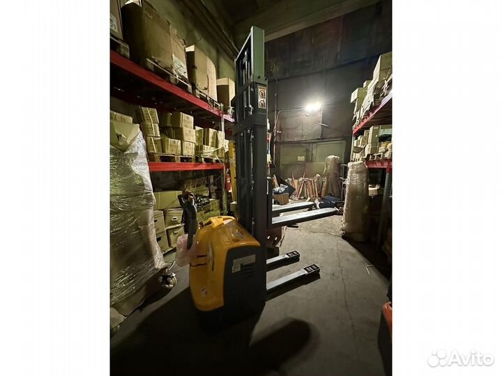 Штабелер самоходный CDD10R-E 3.3M