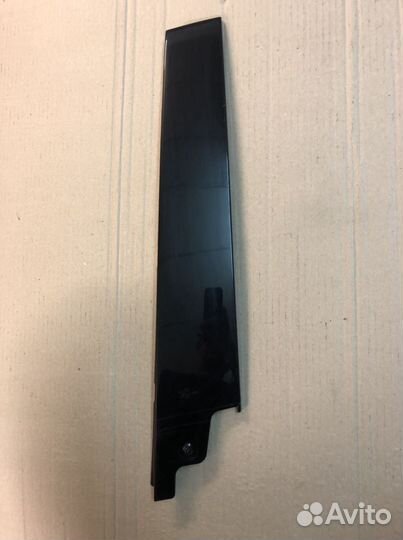 Накладка стойки двери передней левой Audi Q3 8U
