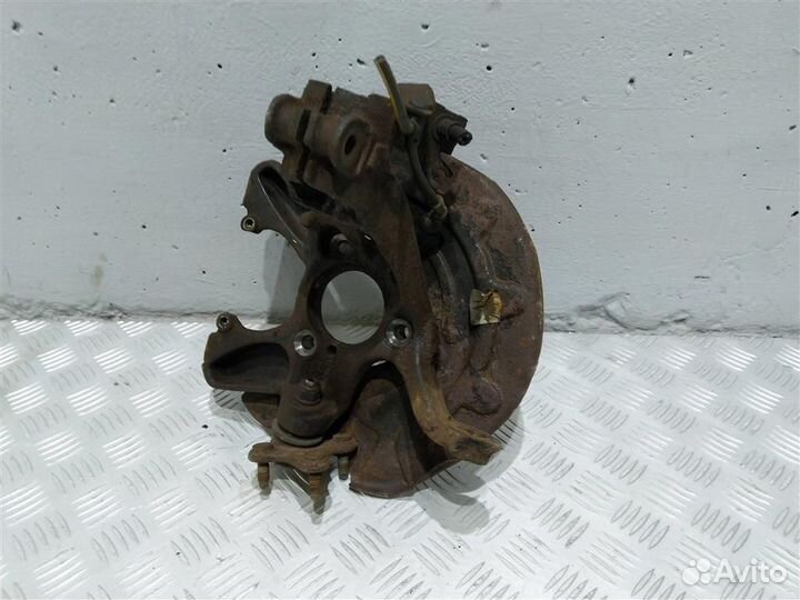 Кулак поворотный правый Skoda Octavia