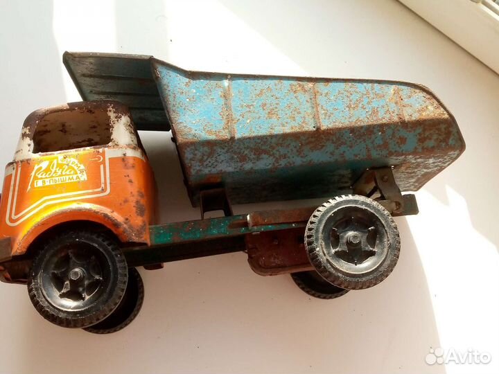Грузовик игрушка СССР