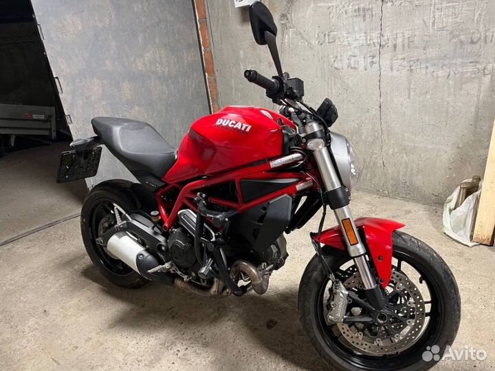 Ducati monster 797