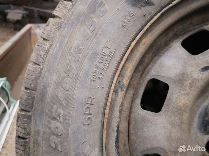 Зимняя резина на дисках 205/65 R15C michelin