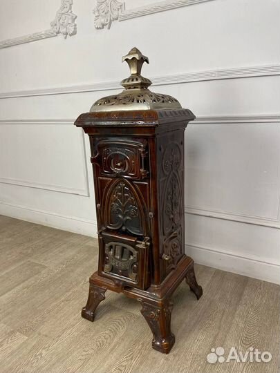 Антикварная печь Ар-Нуво