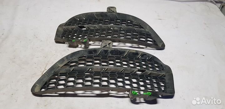 Volkswagen Touareg 2002-2010 Решетка в бампер